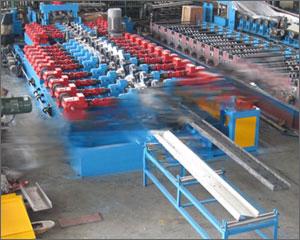 Z purling cold roll forming machine