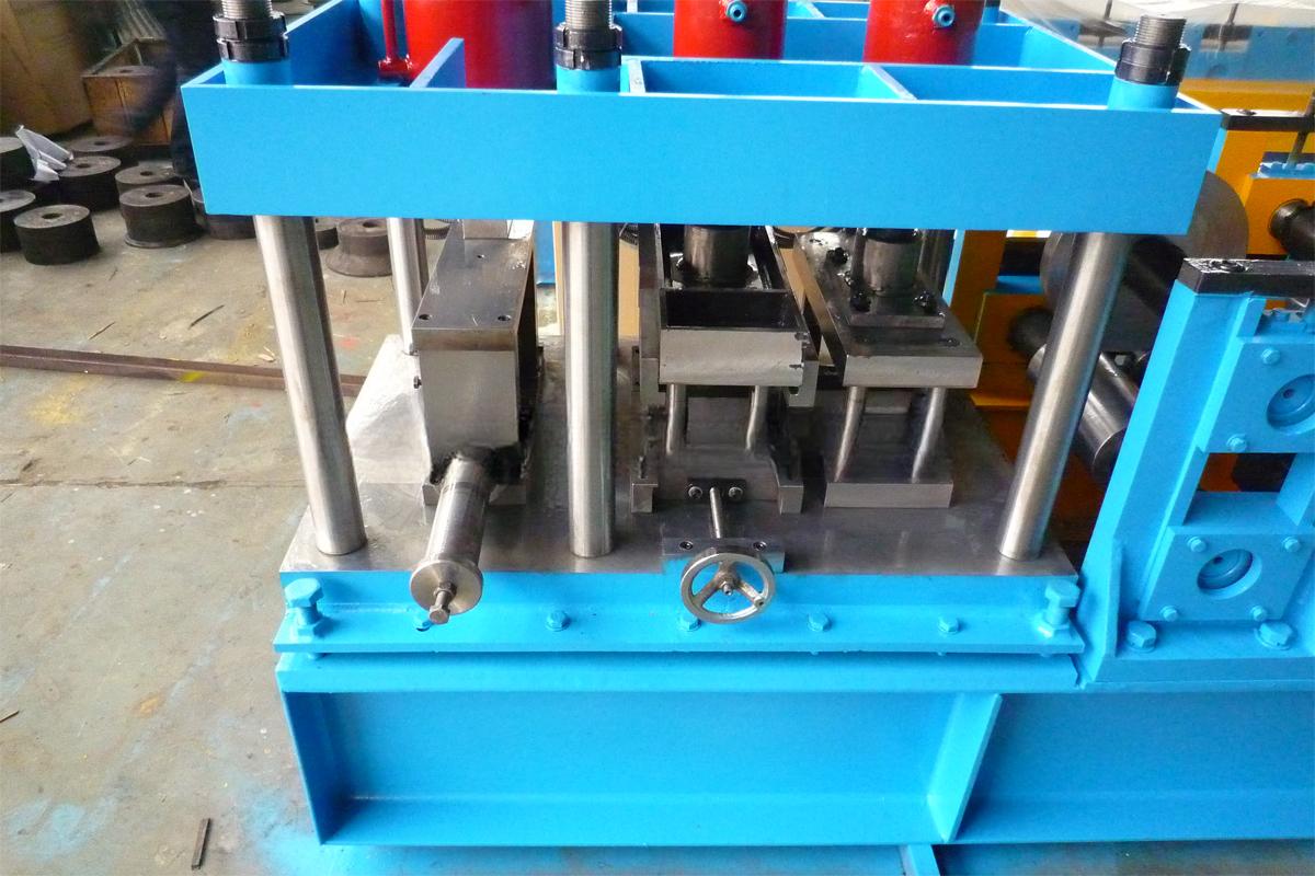 80-300 c purlin roll forming machine
