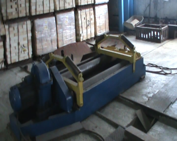 feeding system of culvert forming machine