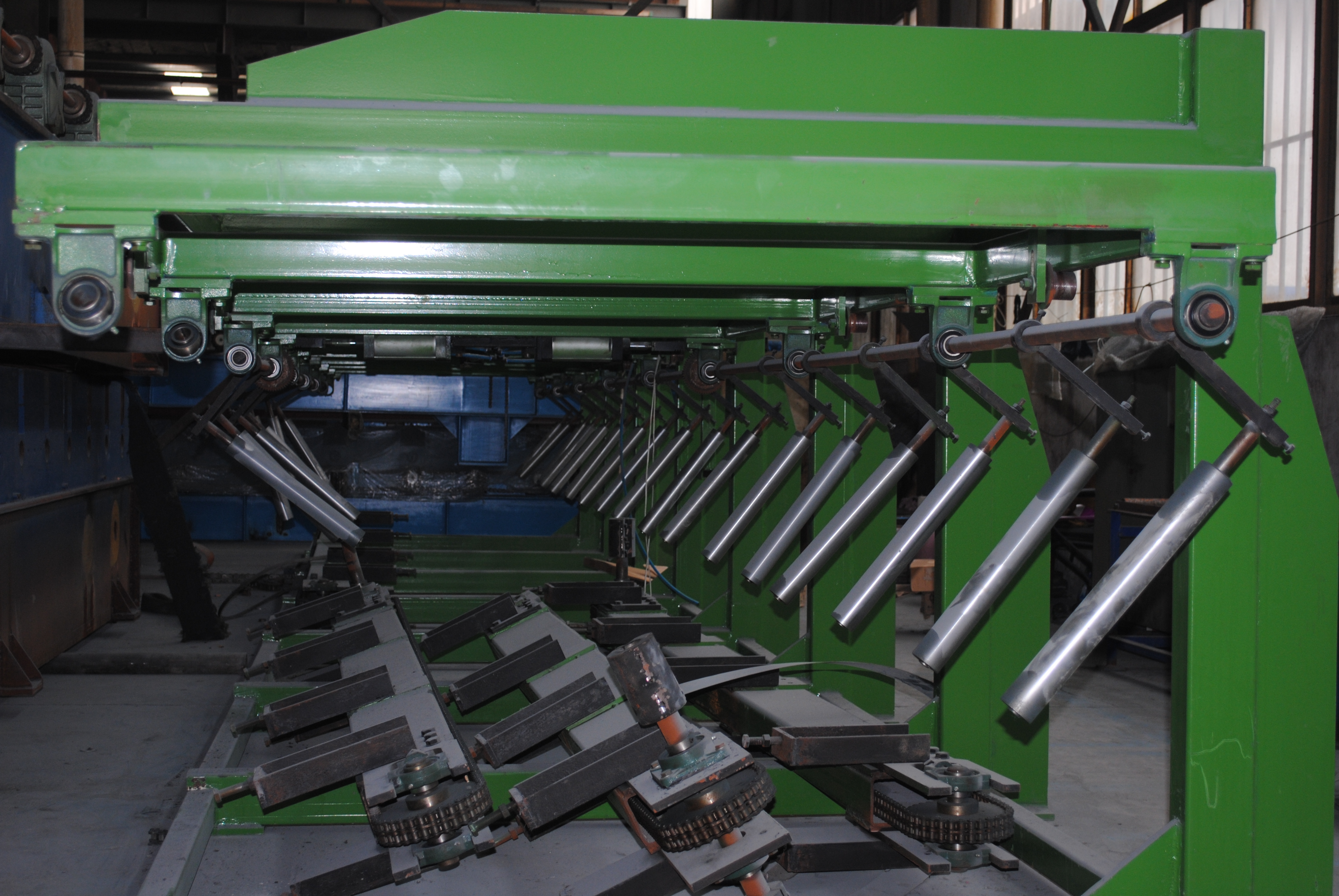 green color decoiler for forming machine